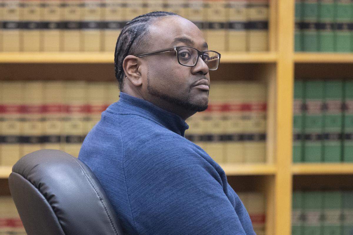 Nathan Louis Mapp, 45, waits for the start of closing arguments in his murder trial on Tuesday, March 24, 2026, at Pierce County Superior Court in Tacoma. Mapp is accused of second-degree murder for fatally shooting his ex-girlfriend, Tamrah Dickman.