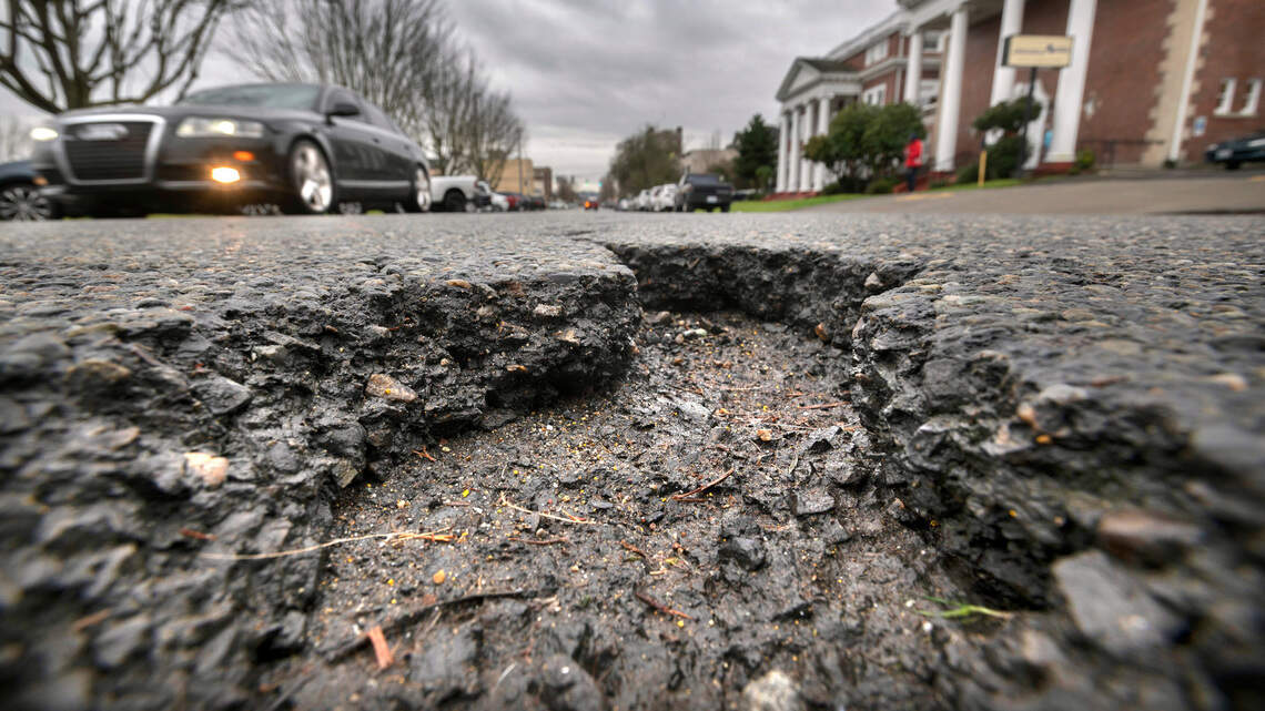 What are the best and worst roads in Tacoma? From potholes to sidewalks, tell us here 