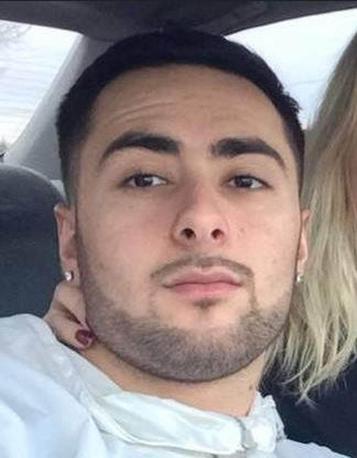 Roman Anthony Mira was accused of trying to rob a Girl Scout selling cookies outside a Tacoma grocery store on March 10, 2018.