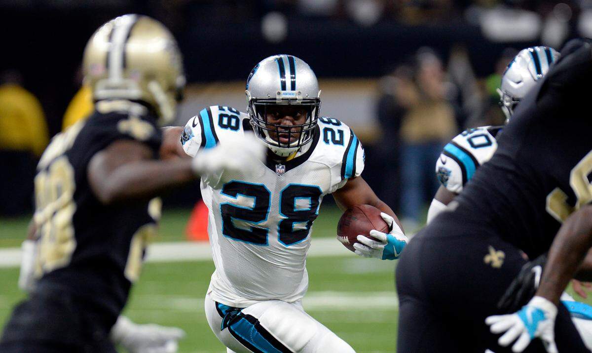 Carolina Panthers running back Jonathan Stewart (28) carries in the first half of an NFL football game against the New Orleans Saints in New Orleans, Sunday, Jan. 7, 2018. (AP Photo/Bill Feig)