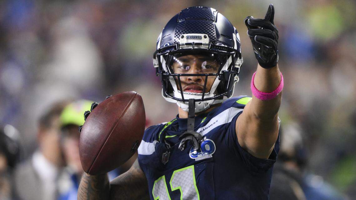 What if the Seahawks played basketball? Local coaches pick their starting five