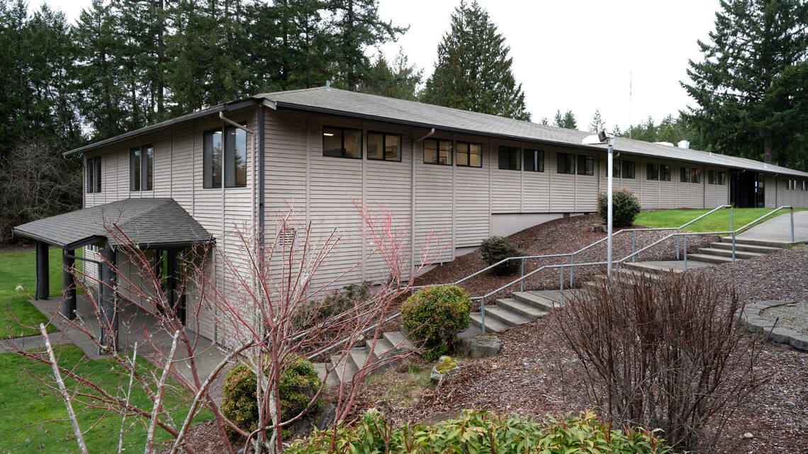 Parents, staff upset with principal shake-up in this Pierce County district