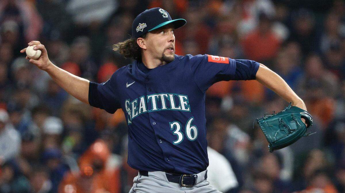 DETROIT, MICHIGAN - OCTOBER 07: Logan Gilbert #36 of the Seattle Mariners pitches against the Detroit Tigers during the second inning in game three of the American League Division Series at Comerica Park on October 07, 2025 in Detroit, Michigan. (Photo by Mike Mulholland/Getty Images)