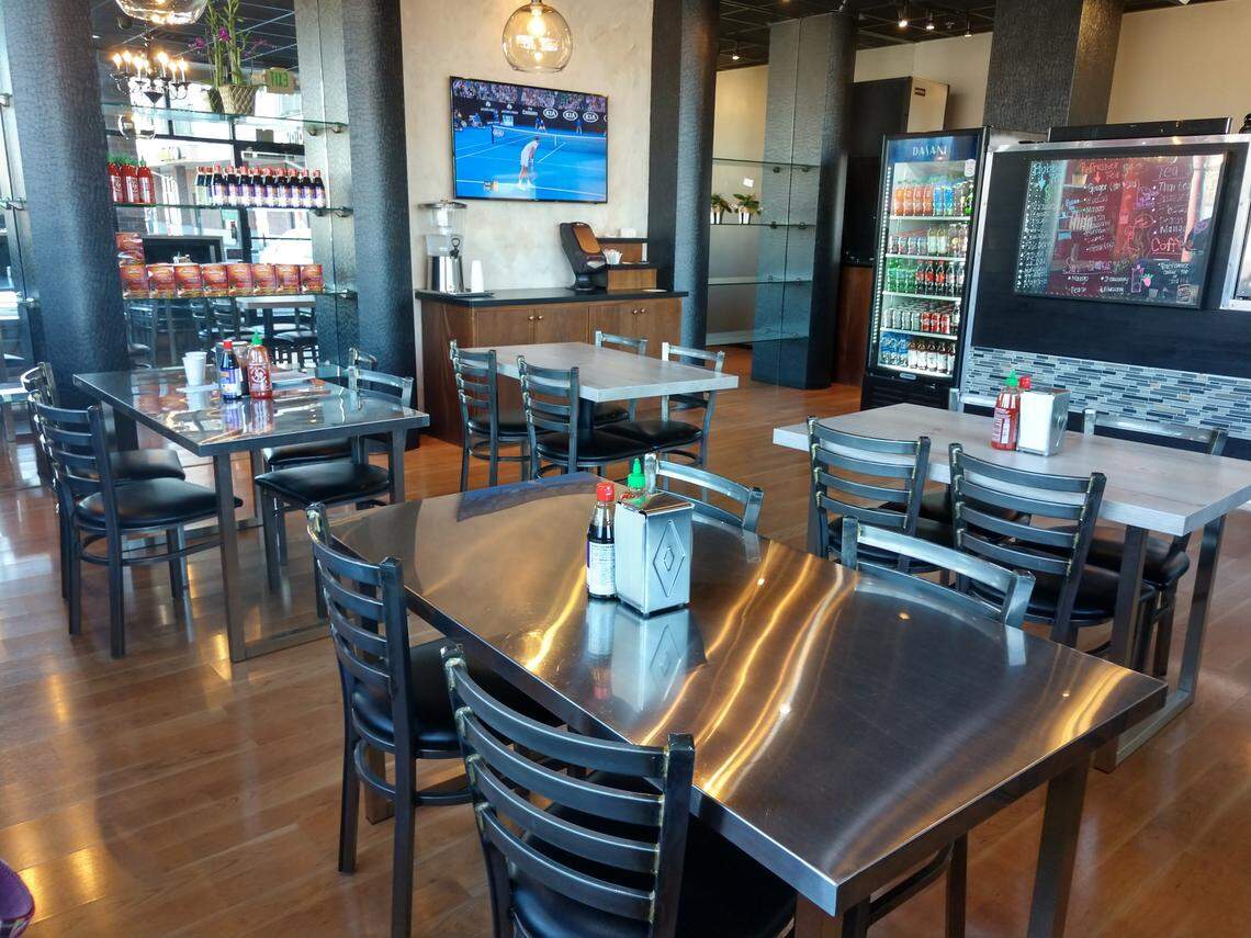 The dining room of the new Lakewood Fresh Rolls.