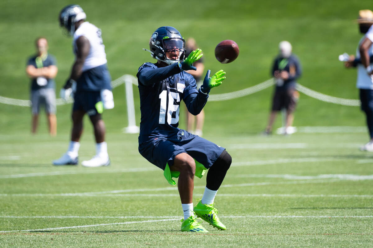 Seattle Seahawks receiver Tyler Lockett (16) catches a pass during training camp practice at the Virginia Mason Athletic Center in Renton, WA on August 13, 2020. (MANDATORY CREDIT Ñ ROD MAR/SEATTLE SEAHAWKS)