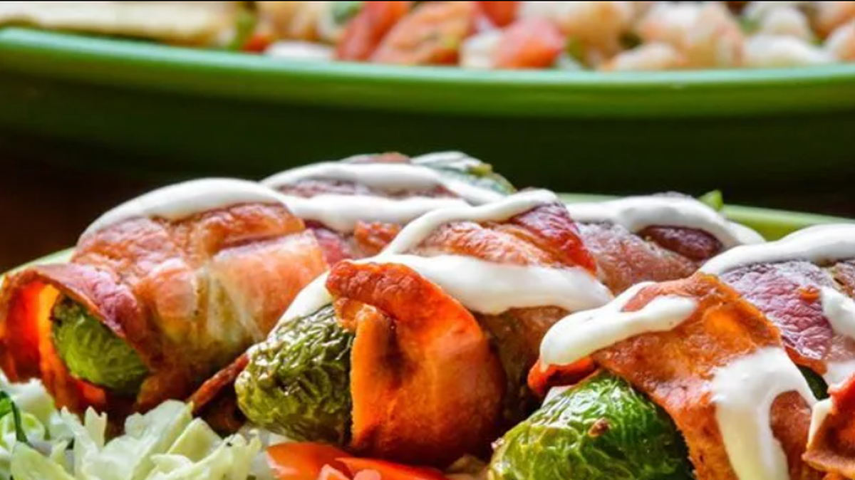 Mis Tres Amigos, which has served Lakewood since 1992, has moved to the space long home to Hunan Garden.