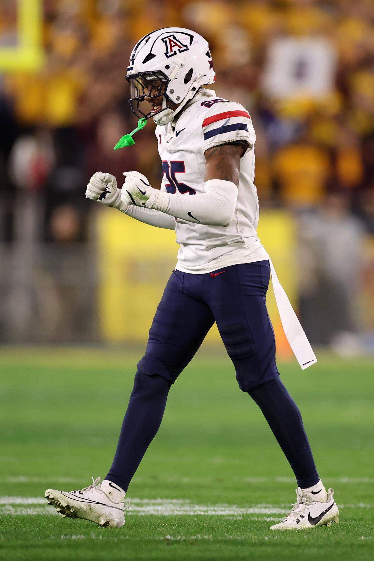 TEMPE, ARIZONA - NOVEMBER 28: Defensive back Michael Dansby #25 of the Arizona Wildcats reacts after a missed field goal by kicker Jesus Gomez #35 of the Arizona State Sun Devils during the first half at Sun Devil Stadium on November 28, 2025 in Tempe, Arizona. This year's game is the 99th annual Territorial Cup game between the rival Arizona schools. (Photo by Chris Coduto/Getty Images)