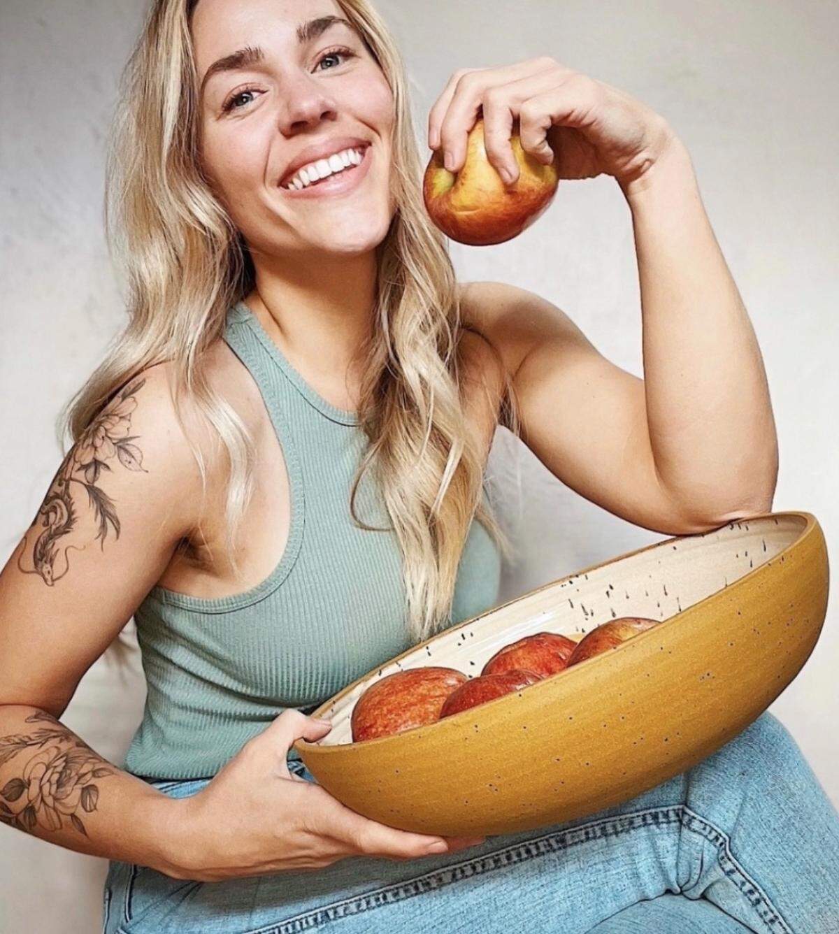 Teri Erasmus is a full-time potter, a mom of three and owner and founder of The Bisque, a new pottery studio in Port Orchard, Wash.