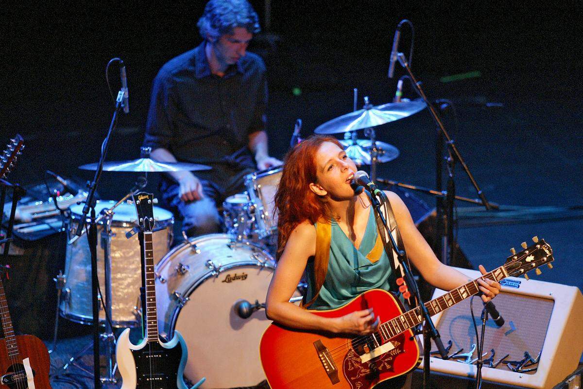 Tacoma’s own Neko Case performs at the Pantages Tuesday night before a packed house in 2009.