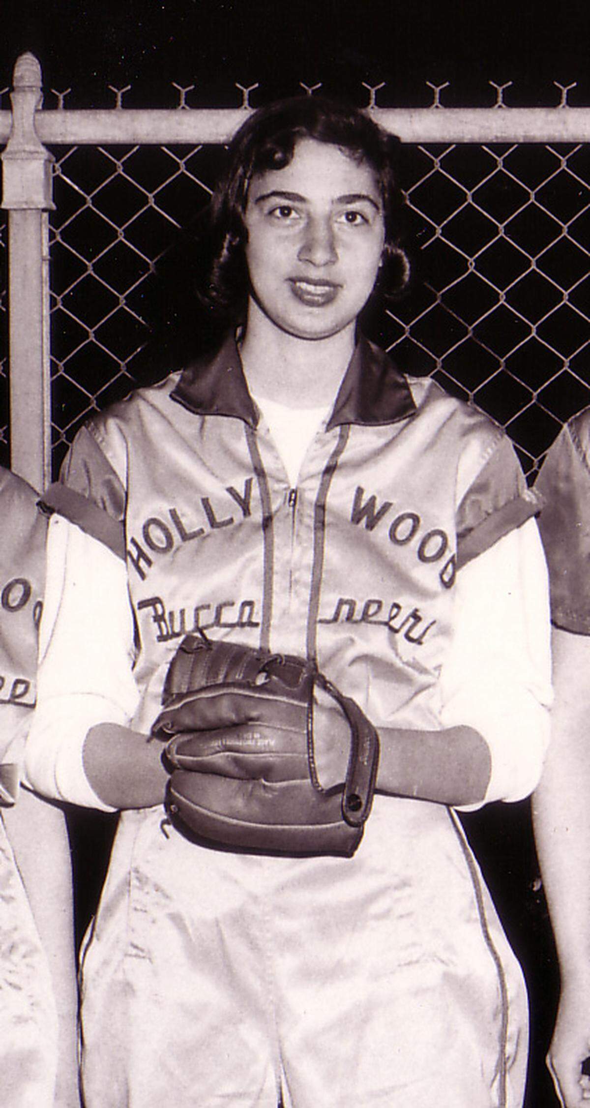 Stadium High graduate and fastpitch softball Hall of Famer Louise Mazzuca died March 27, two weeks after learning she was voted into the State of Washington Sports Hall of Fame. She was 79.