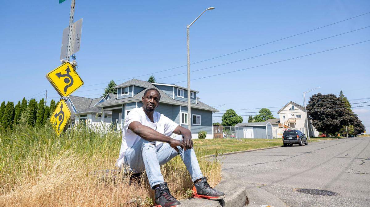 Vehicle homelessness ‘exploded.’ A Hilltop man’s story reveals a cruel, broken system