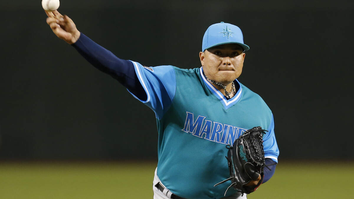 Seattle Mariners pitcher Erasmo Ramirez throws during the first inning of the team’s baseball game against the Arizona Diamondbacks, Friday, Aug. 24, 2018, in Phoenix. (AP Photo/Rick Scuteri)