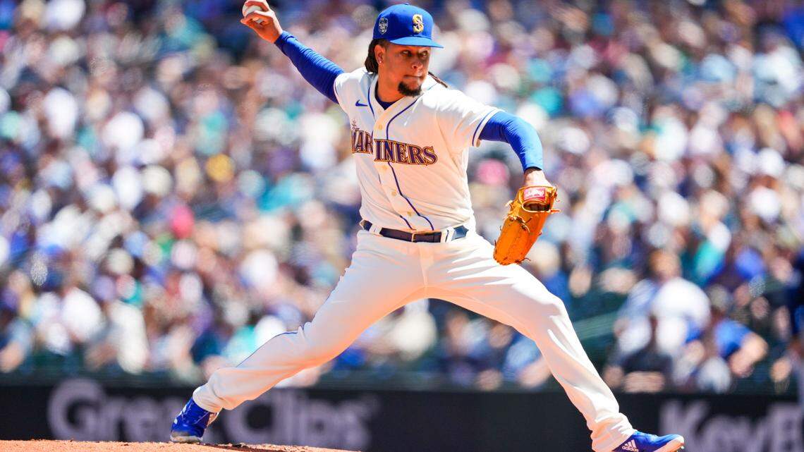 Smacked early, Mariners rise for series win over Rays behind All-Star Luis Castillo