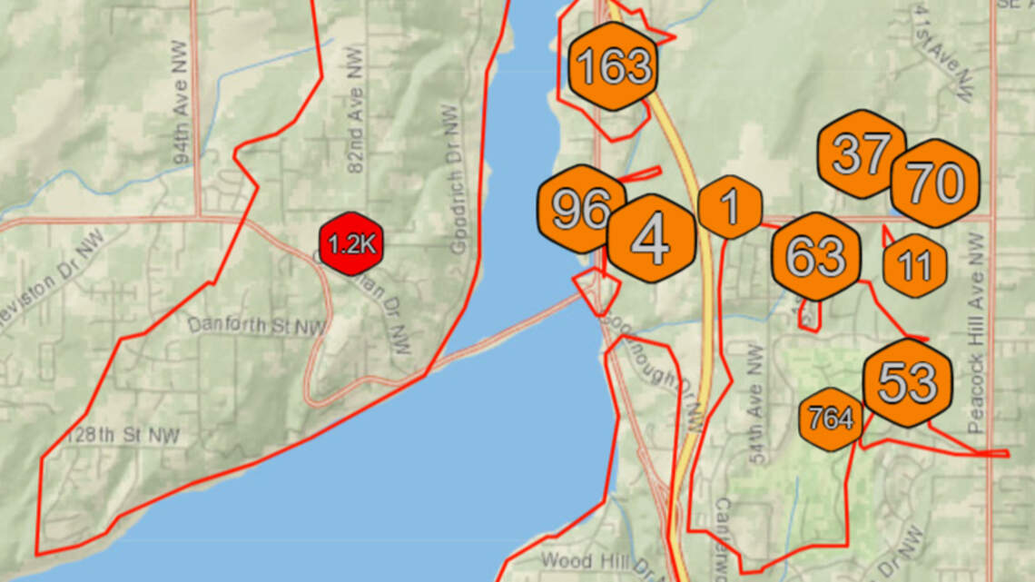 Car crash leaves thousands without power in Pierce County