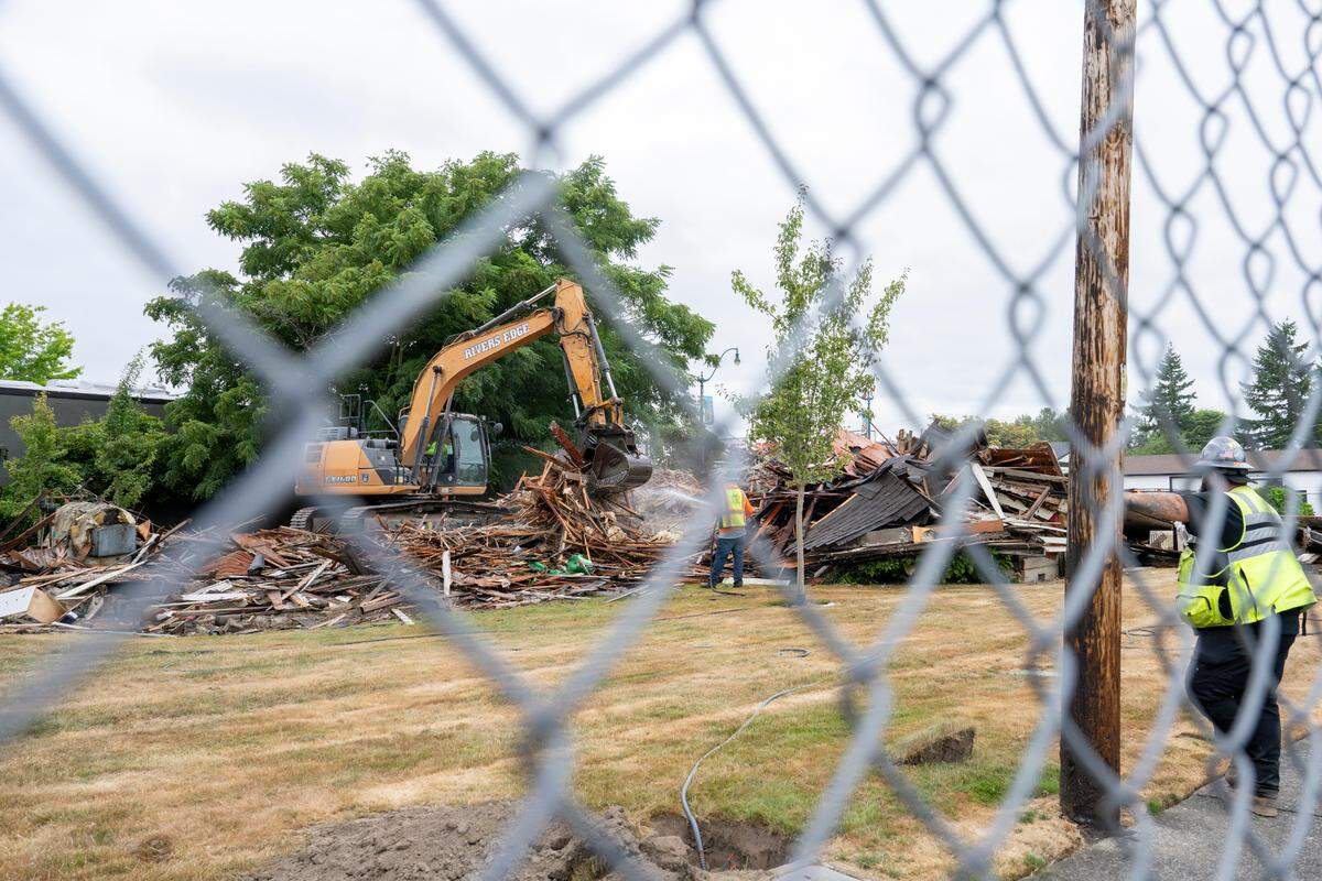 Demolition of the Ryan House takes place on Friday, July 25, 2025, in Sumner, Wash.