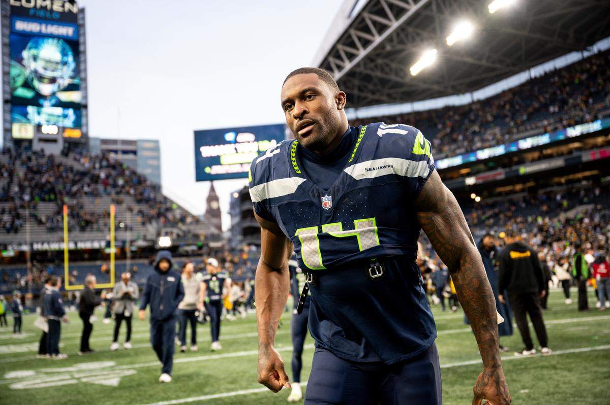 Seattle Seahawks wide receiver DK Metcalf (14) leaves the field after the Steelers 30-23 victory against the Seattle Seahawks at Lumen Field, on Sunday, Dec. 31, 2023, in Seattle, Wash.