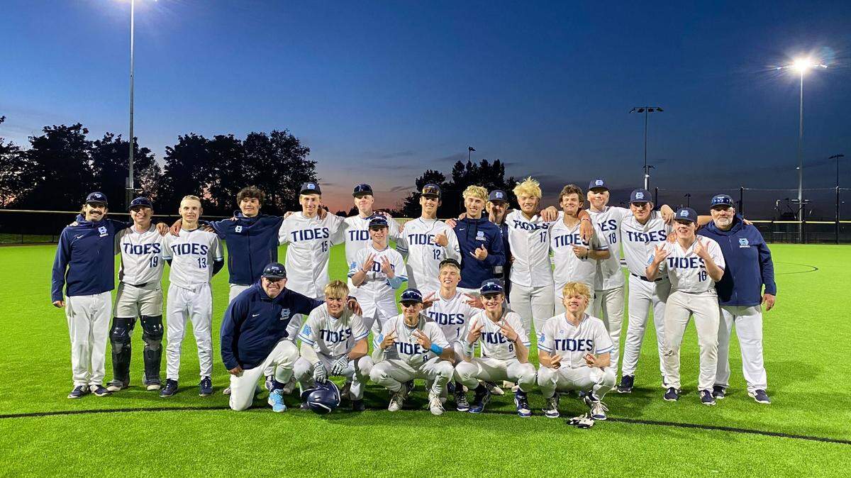 Gig Harbor’s baseball team stands for a portrait after right fielder Cole Krilich (7) hit a walk-off home run in Monday’s 3A Puget Sound League championship at Lincoln High School on May 5, 2025, in Tacoma, Wash.