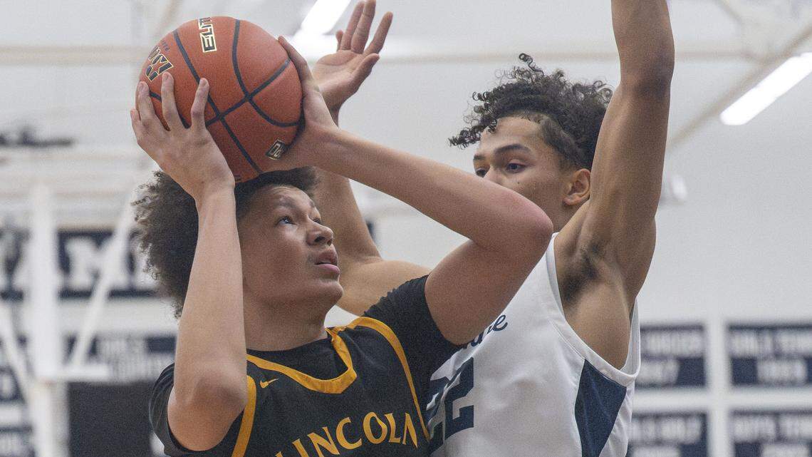 High school basketball: Statewide regional round scoreboard