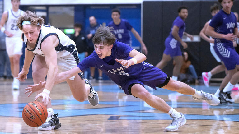 North Thurston holds off Gig Harbor, 56-45