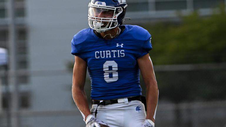 Curtis crushes Olympia in 4A SPSL season-opener, 45–13
