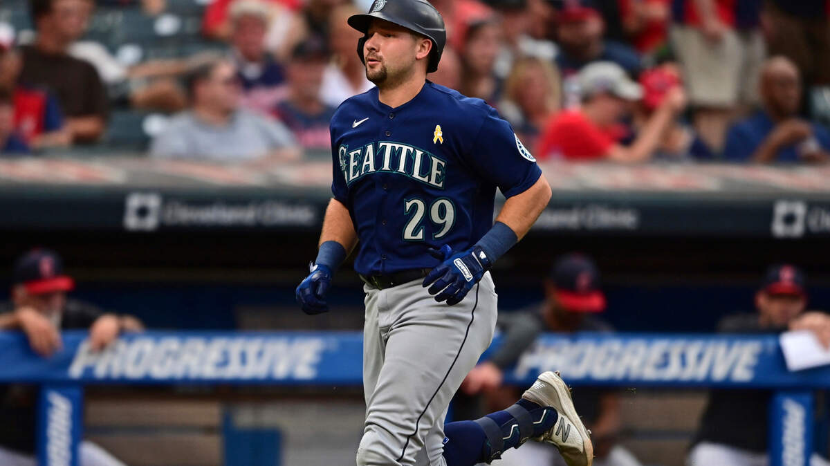 Seattle Mariners’ Cal Raleigh runs the bases after hitting a solo home run off Cleveland Guardians starting pitcher Cody Morris during the second inning of a baseball game Friday, Sept. 2, 2022, in Cleveland. (AP Photo/David Dermer)
