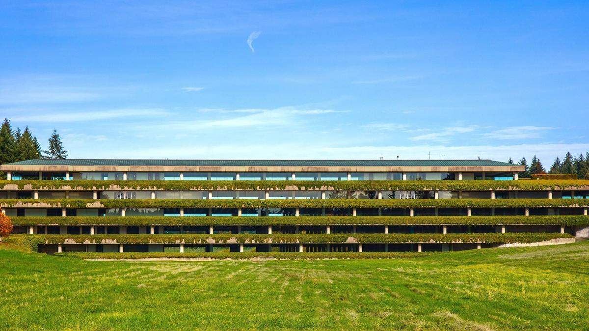 The former headquarters building for Weyehaeuser in Federal Way could be the new base for a proposed relocation of the Washington State Criminal Justice Training Commission.