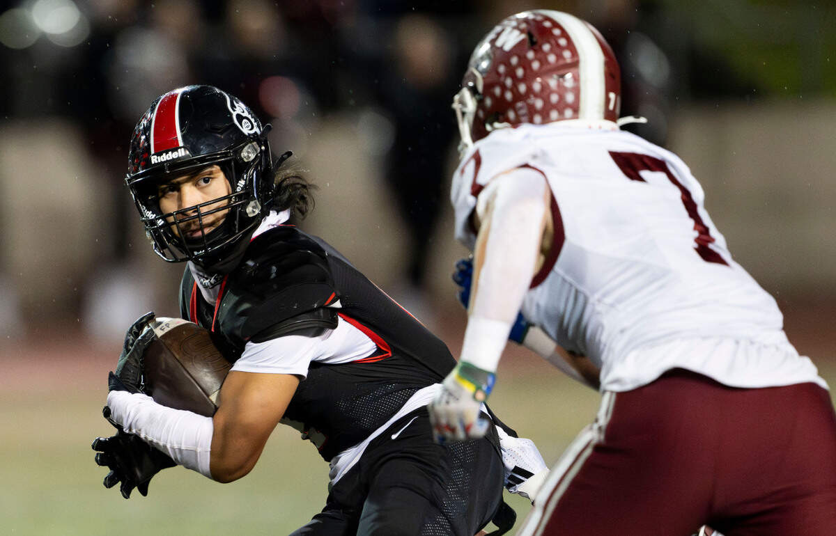 Franklin Pierce’s Junior Teregeyo (4) carries the ball against W.F. West during the first half of the game at Franklin Pierce High School on Friday, Nov. 22, 2024 in Tacoma, Wash. 
