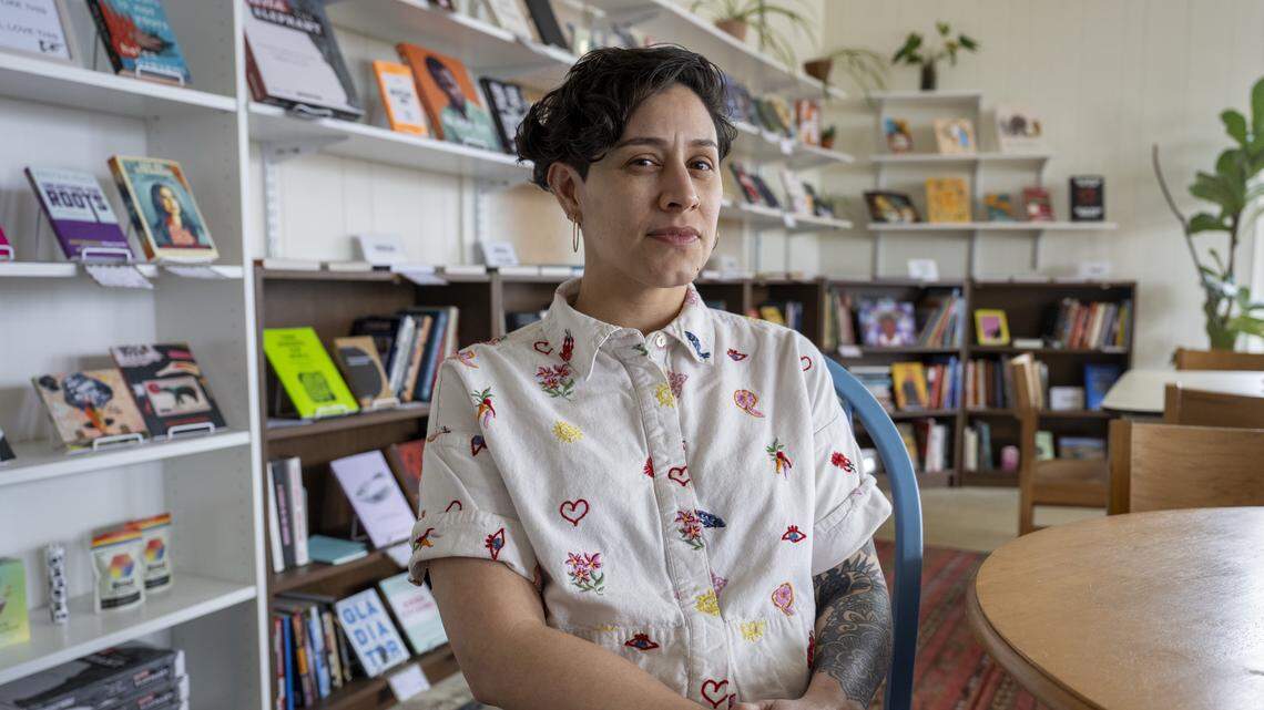 Independent Tacoma book publisher closes studio, with sale this weekend