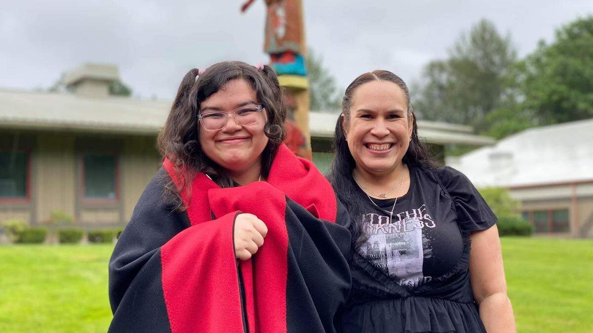Gracie Ray, left, graduated from Lincoln High School in June.