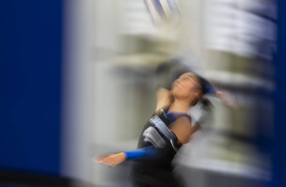 Curtis libero Elaina Duong (4) serves the ball against the Kennedy Catholic Lancers during the volleyball match at Curtis Senior High School, on Thursday, Sept. 18, 2025, in University Place, Wash.