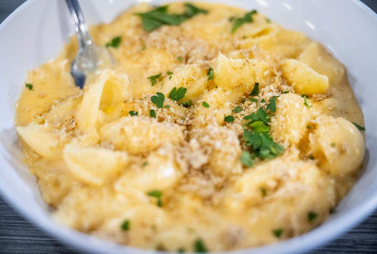 Kettlefish also served fried seafood, fish tacos and mac and cheese, with the option of adding fresh crab.