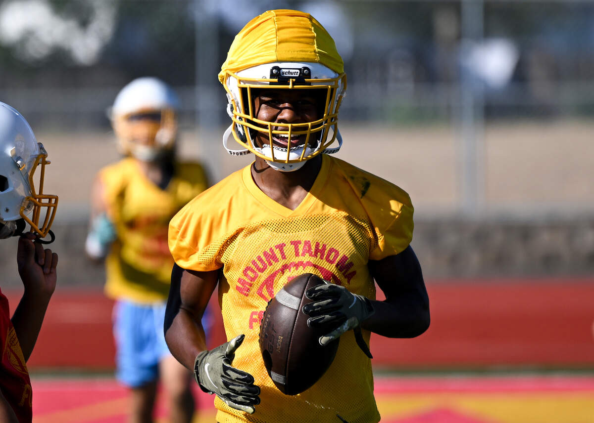 Mount Tahoma’s Elijah Durr reacts to a catch during practice at Mount Tahoma High School, Friday, Aug. 18, 2023, in Tacoma, Wash.