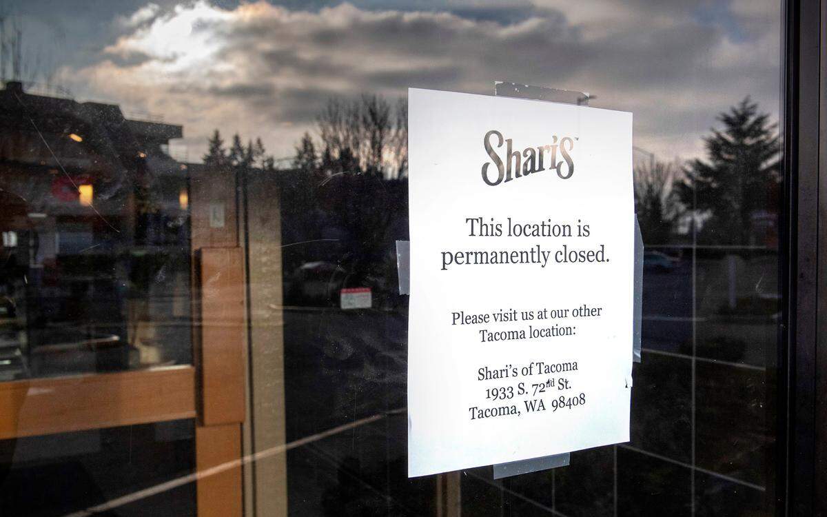 The Shari’s Cafe on Union Avenue in Tacoma, Washington, is closed permanently. It is shown on Wednesday, Jan. 26, 2022.