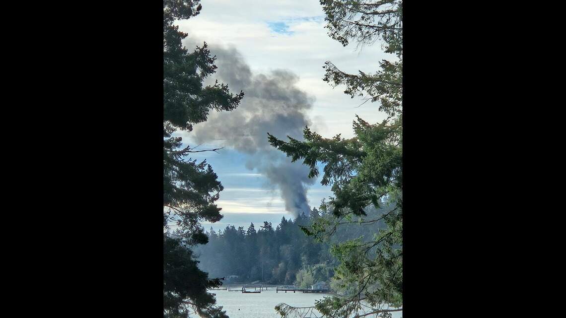 Fire sends smoke column over Key Peninsula. Here’s what we know