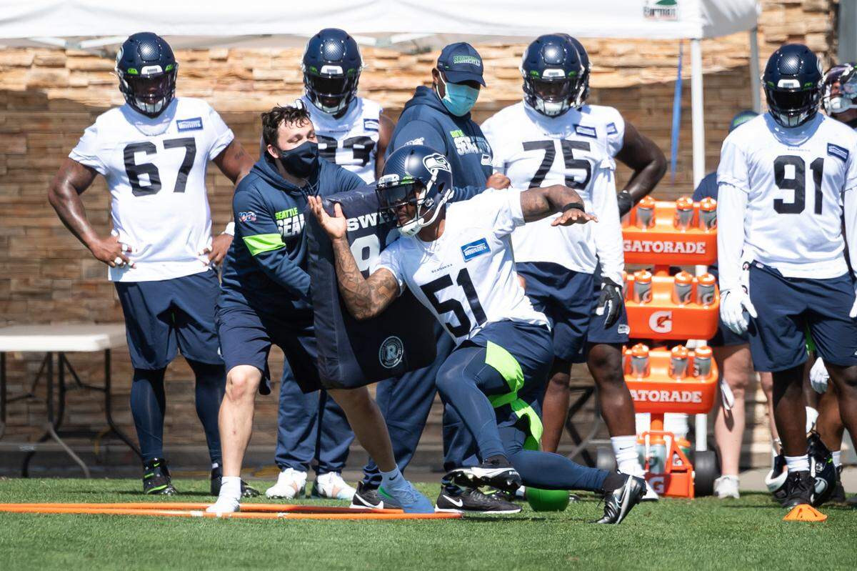 Seattle Seahawks linebacker Bruce Irvin (51) works on a drill during training camp practice at the Virginia Mason Athletic Center in Renton, WA on August 13, 2020. (MANDATORY CREDIT Ñ ROD MAR/SEATTLE SEAHAWKS)