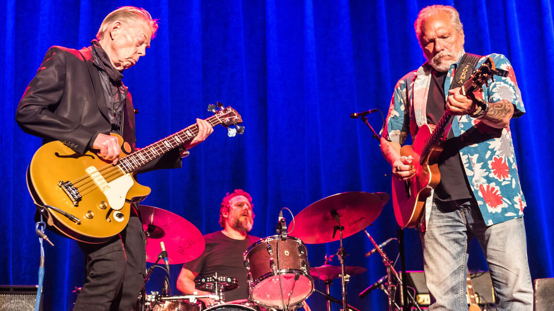 Welcome to Casady and Kaukonen’s living room for a serving of Hot Tuna