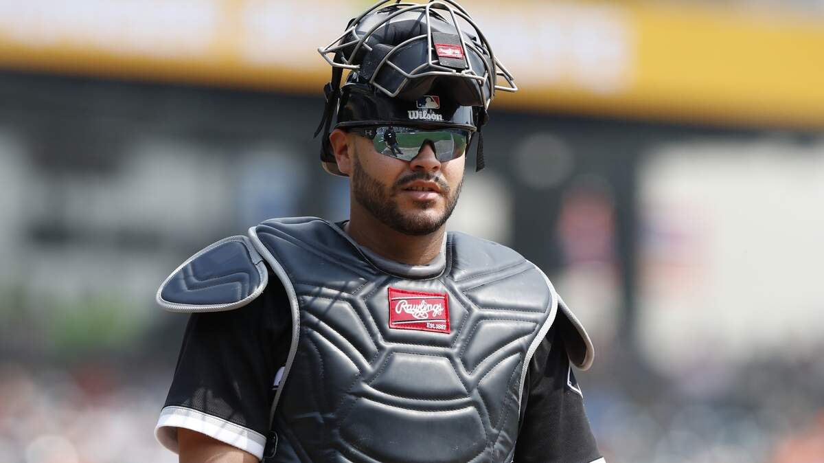 Chicago White Sox catcher Omar Narvaez is seen during the fourth inning of a baseball game against the Detroit Tigers, Sunday, Aug. 26, 2018, in Detroit. (AP Photo/Carlos Osorio)