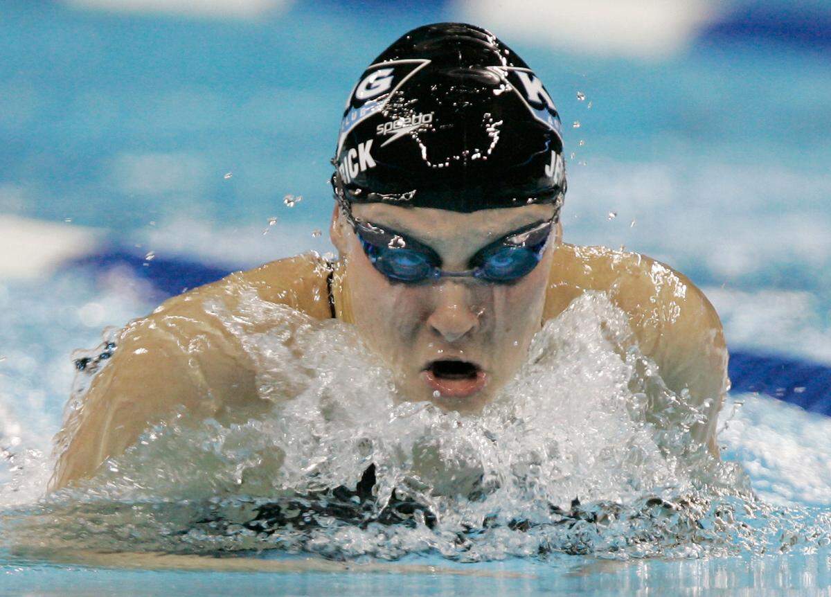 Megan Jendrick swims to victory in the finals of the 100-meter breaststroke in Omaha, Neb., Saturday, June 7, 2008 at the Mutual of Omaha Swimvitational. Her time was 1 minute, 7.41seconds. (AP Photo/Nati Harnik)