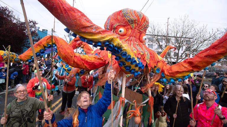 PHOTOS: Return of the Procession of the Species