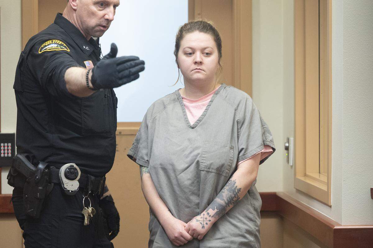 Hailey Rose Davidson, right, 28, is arraigned on Monday, Nov. 17, 2025, on charges of attempted kidnapping, attempted child molestation and five counts of possessing child pornographic material. Photographed at Pierce County Superior Court in Tacoma. Davidson was also charged with four counts of dealing in such material.