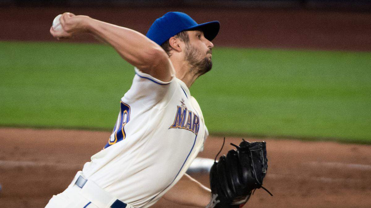 Mariners pitcher Kendall Graveman throws a pitch in the second inning. The Seattle Mariners played the Oakland Athletics in a Major League Baseball game at T-Mobile Park in Seattle , Wash., on Sunday, Aug. 2, 2020.