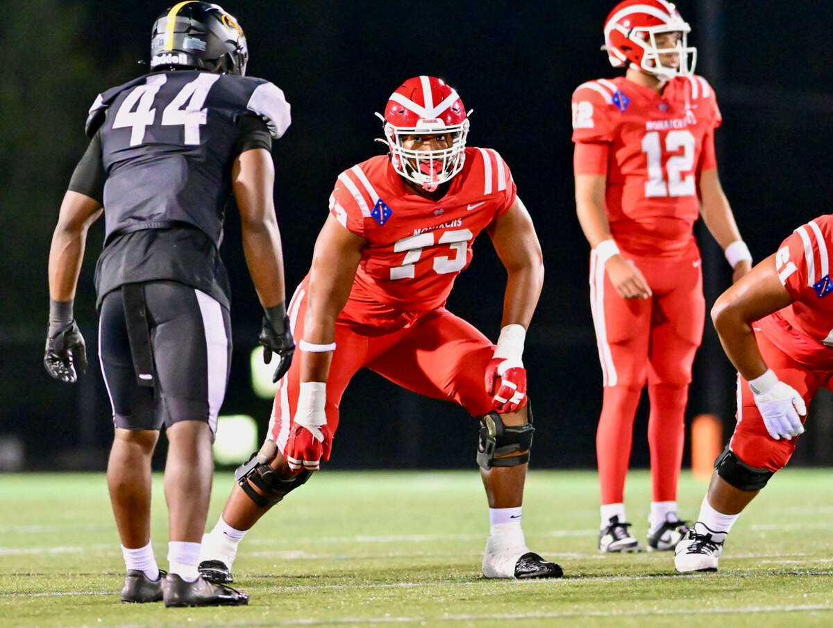 Mater Dei’s Brandon Baker (73).