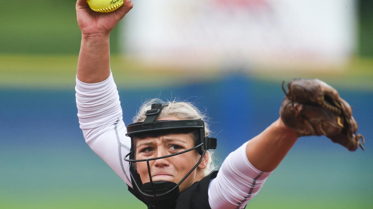 Yelm’s Tayelyn Cutler (23) pitches in the fifth inning. Yelm played Southridge in a softball game at the Regional Athletic Complex in Lacey, Wash., on Friday, May 24, 2019. 
