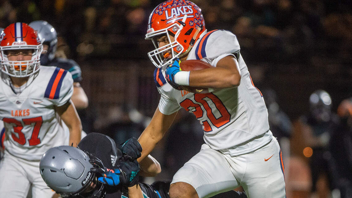 High school football roundup: Wood throws five touchdowns, runs for another in Graham-Kapowsin win