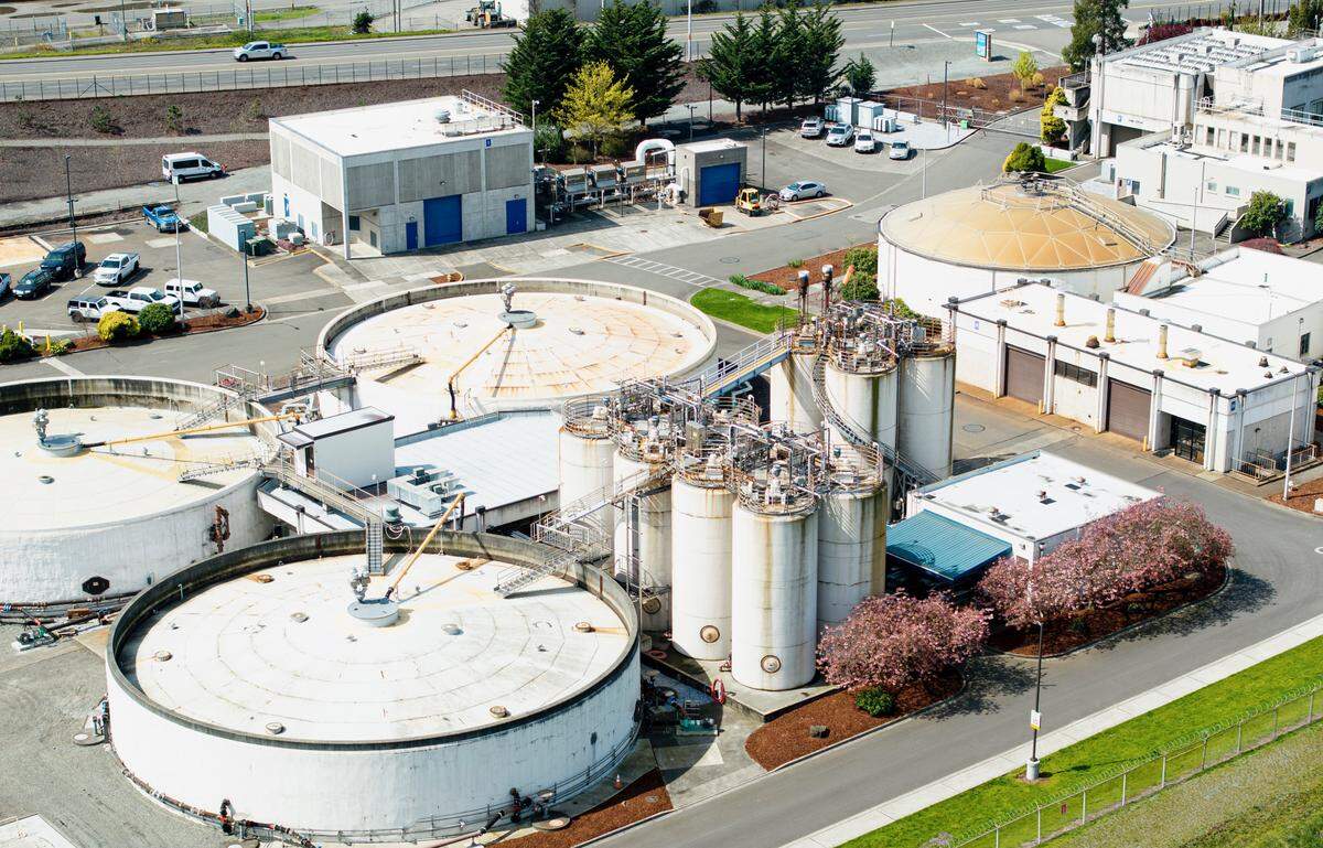 The Central Wastewater Plant is considered state-of-the-art. The complex system also recycles collected biosolids into TAGRO soil. Tacoma is one of 18 cities in Washington that is permitted by the Department of Ecology to flush treated water into public waterways.