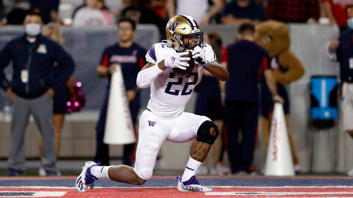 10 more notes from the Huskies’ 21-16 win over Arizona