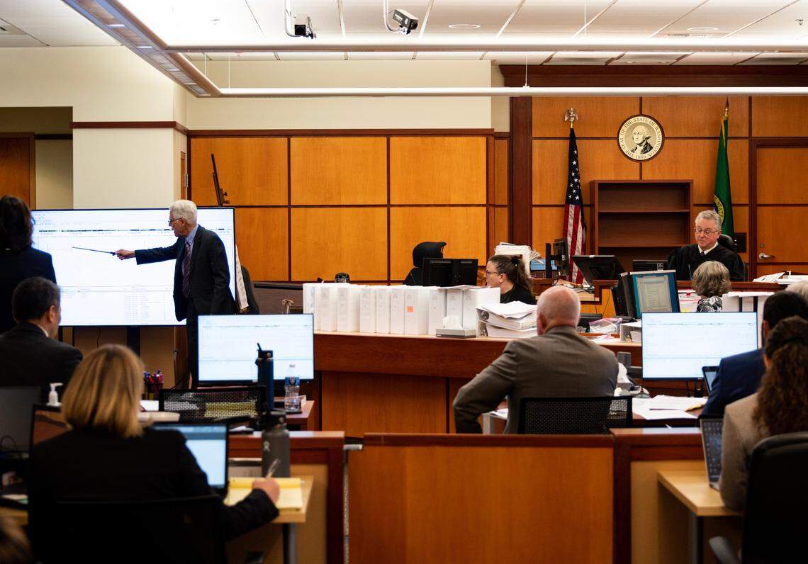 Dr. Daniel Wohlgelernter, a cardiologist from California, testifies on Wednesday, Oct. 25, 2023, at Pierce County Superior Court in Tacoma. (Luke Johnson / Pool / The Seattle Times)