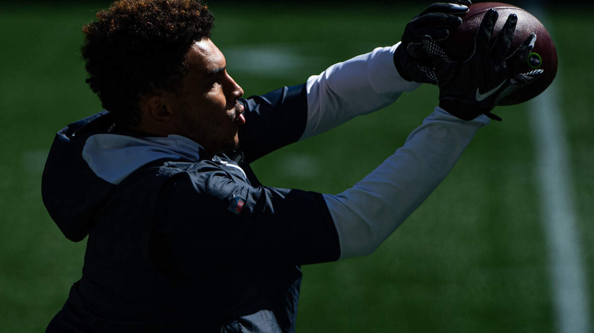 Aaron Fuller makes a catch during warmups. The Seattle Seahawks played a mock game at CenturyLink Field in Seattle, Wash., on Wednesday, Aug. 26, 2020.