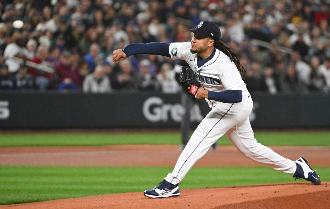 Seattle Mariners starting pitcher Luis Castillo (58) pitches during the first inning the opening day game between the Boston Red Sox and Seattle Mariners at T-Mobile Park, on Thursday, March 28, 2024, in Seattle, Wash.