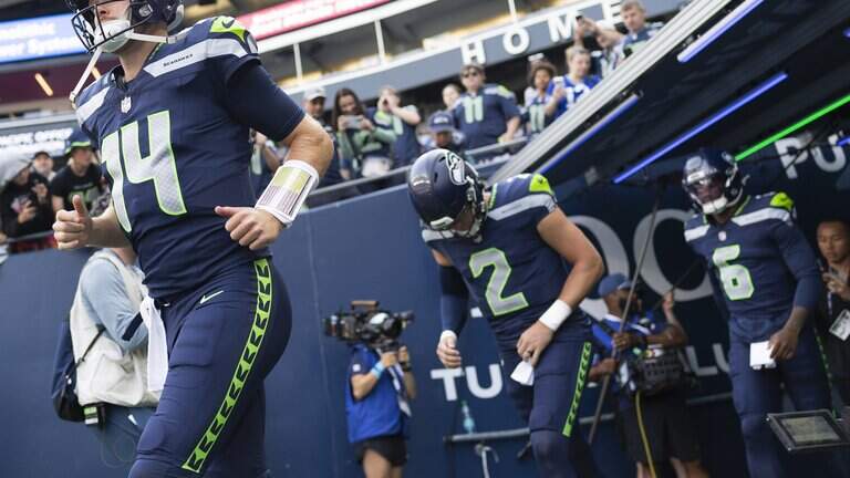 Sam Darnold out injured, Drew Lock is in at QB for Seahawks early in opener